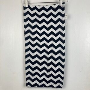 NWT Soprano Nordstrom Rack Pencil Skirt Chevron Print White Black Geometric XS